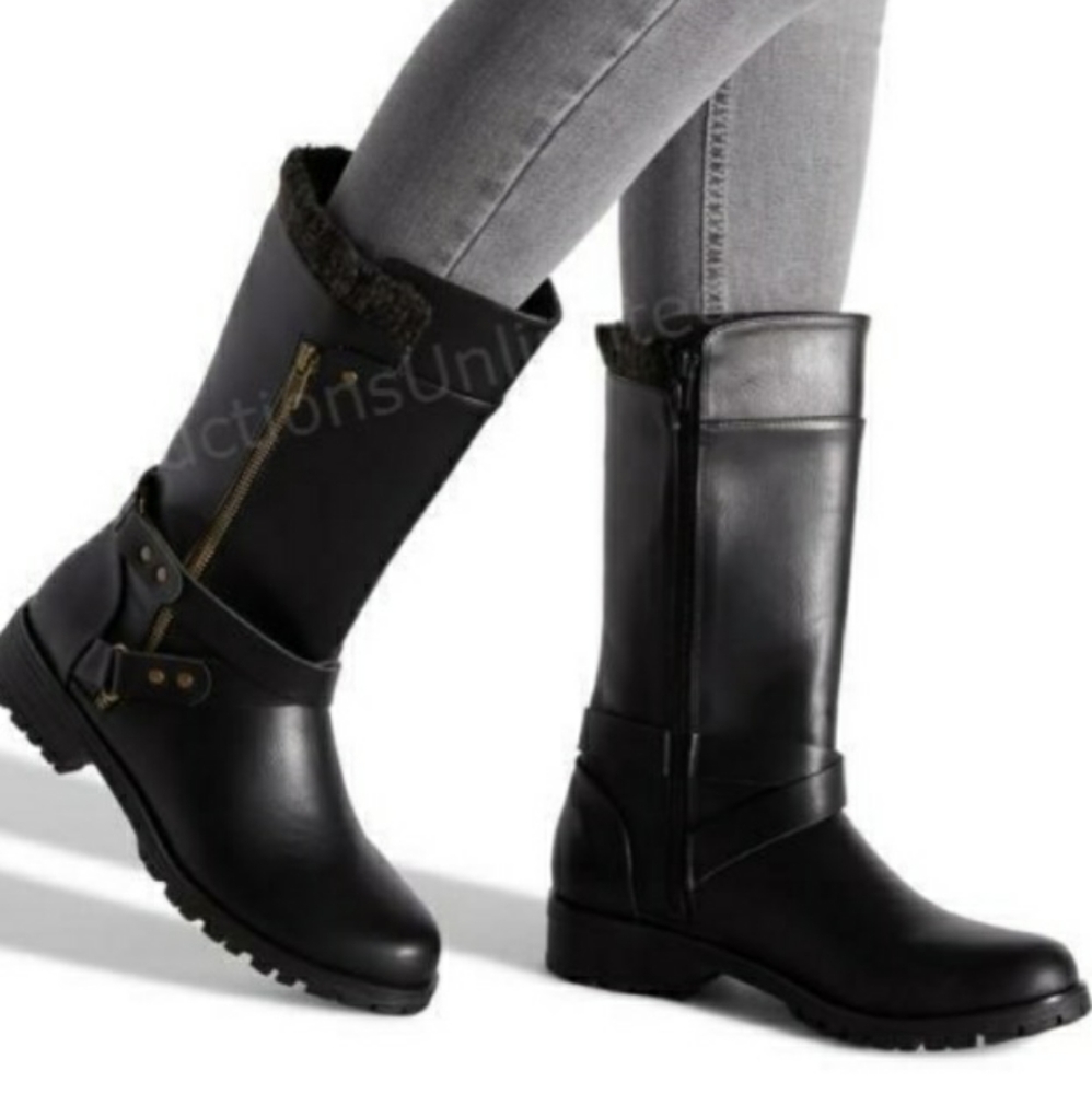 NIB Emmylou Flat Boots